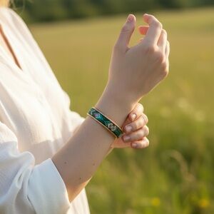 Vintage Cloisonne
Flower Red Pink Blue Green Floral Bangle
Bracelet 8"